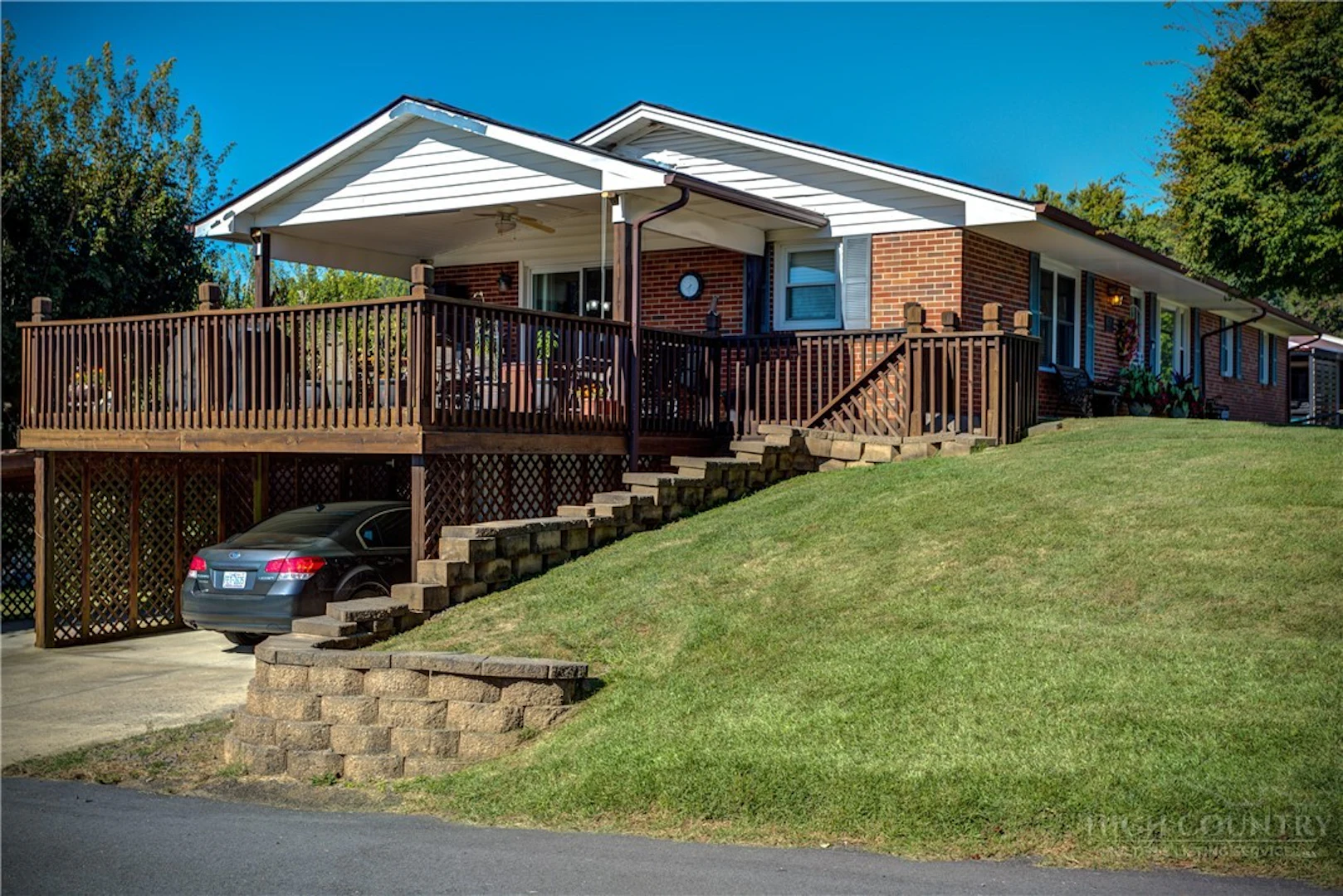 Image number 6 for the current listing
