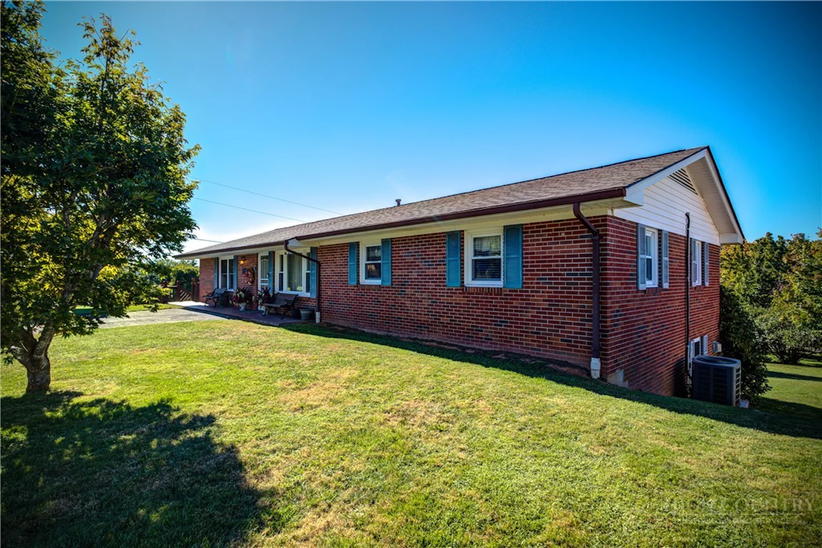 Image number 7 for the current listing