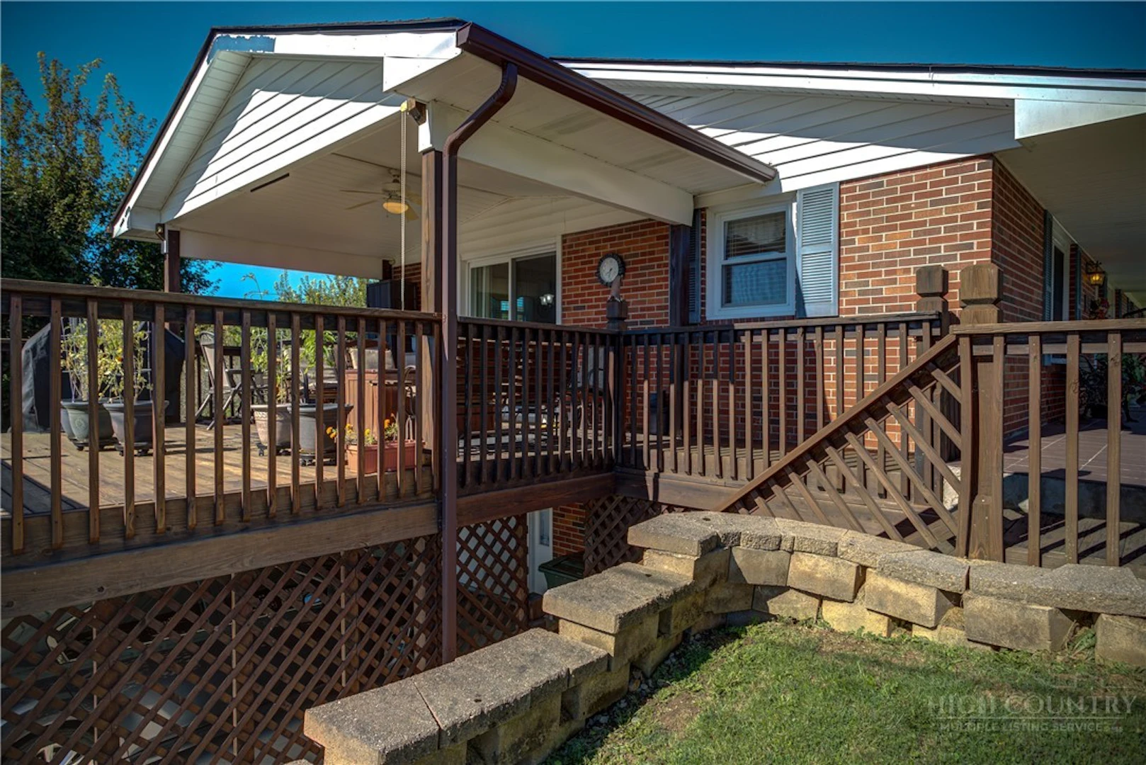 Image number 14 for the current listing