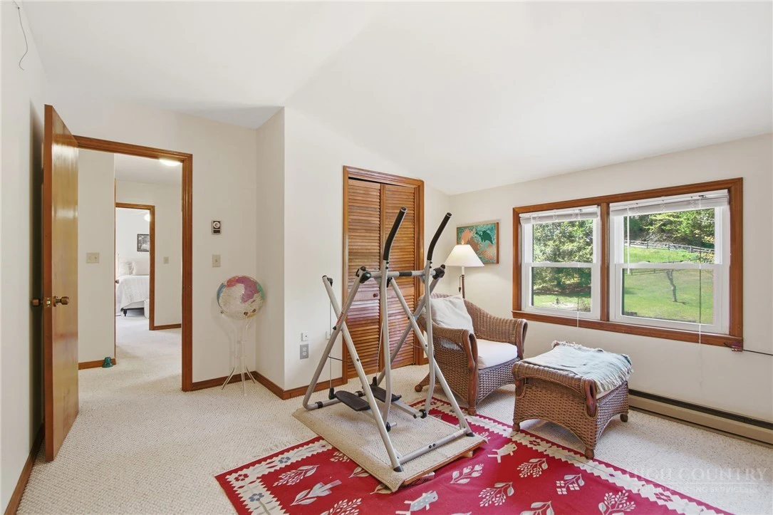 Image number 12 for the current listing