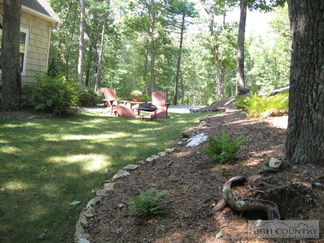 Image number 16 for the current listing