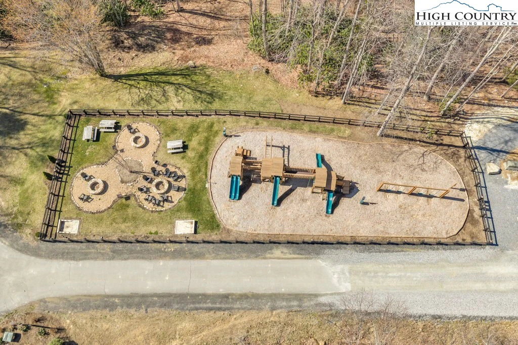 Image number 8 for the current listing