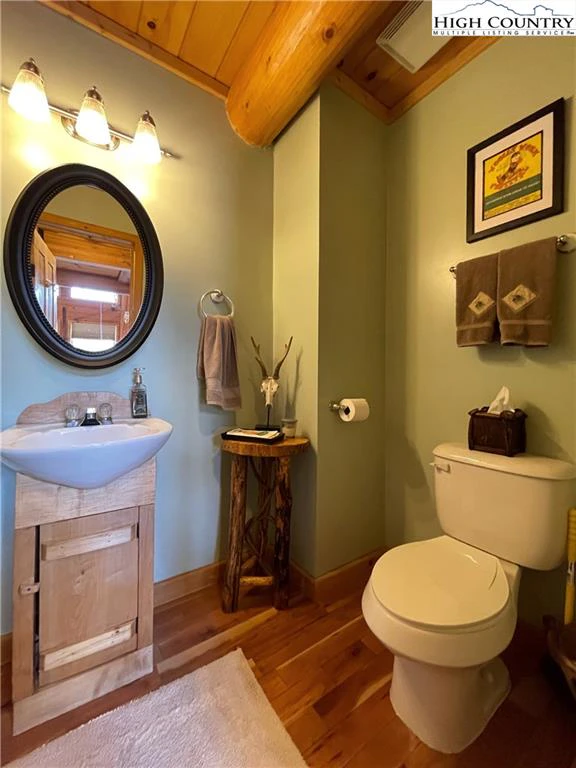 Image number 8 for the current listing