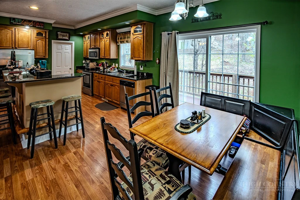 Image number 10 for the current listing