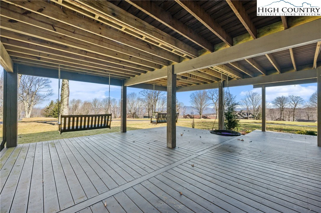 Image number 19 for the current listing