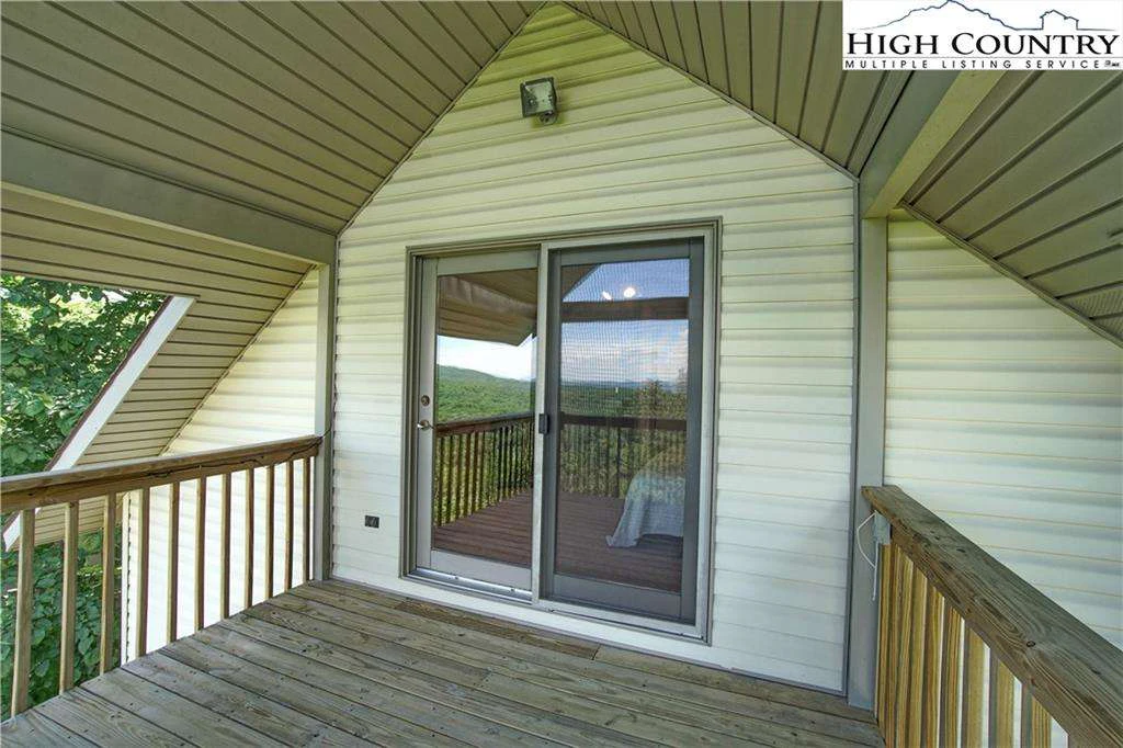 Image number 6 for the current listing