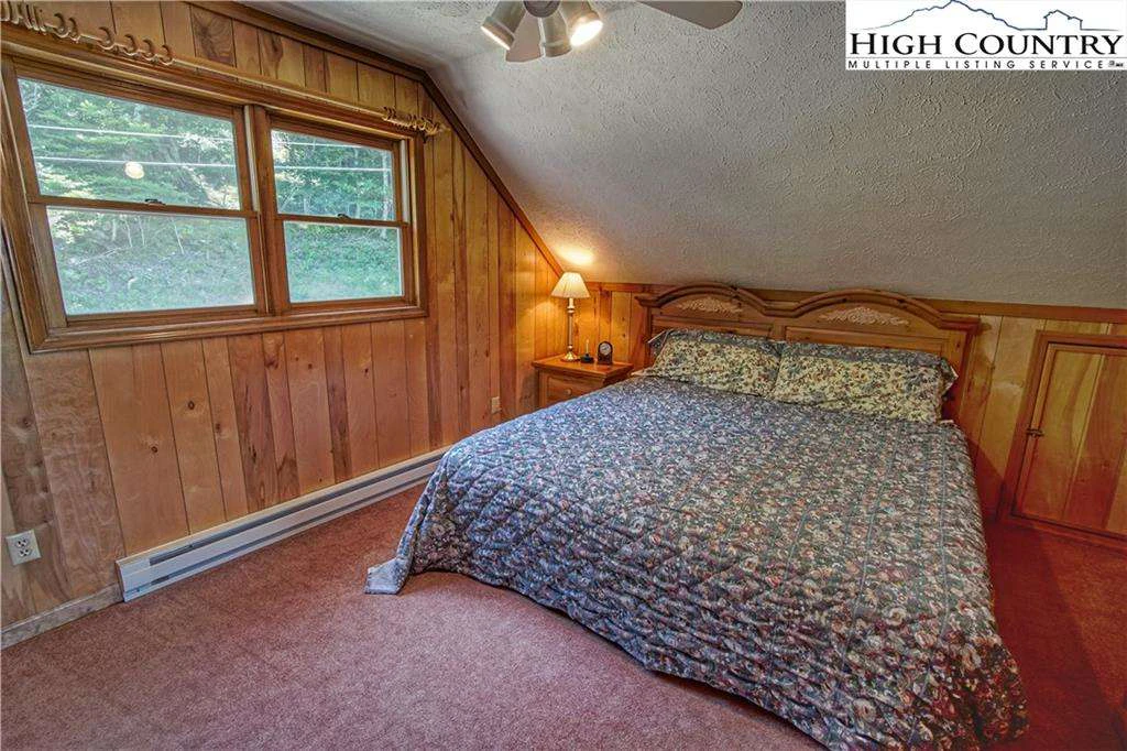 Image number 7 for the current listing