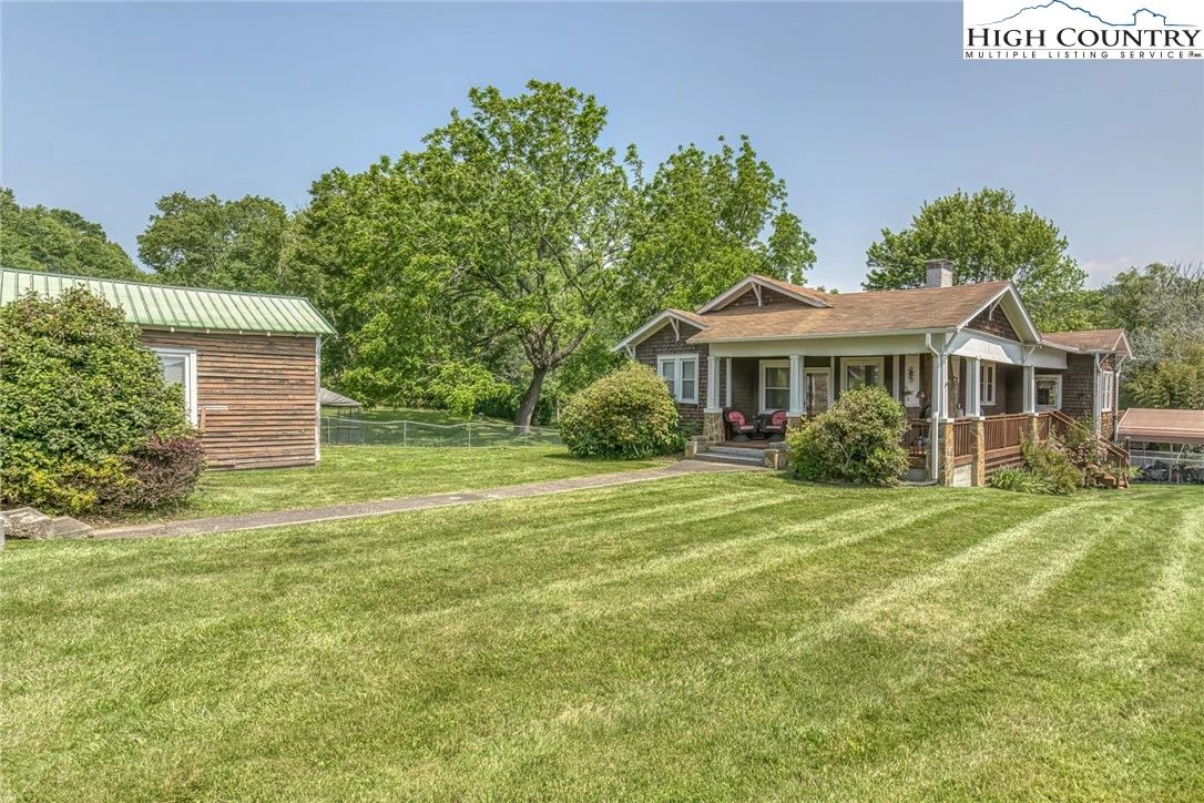 Image number 1 for the current listing