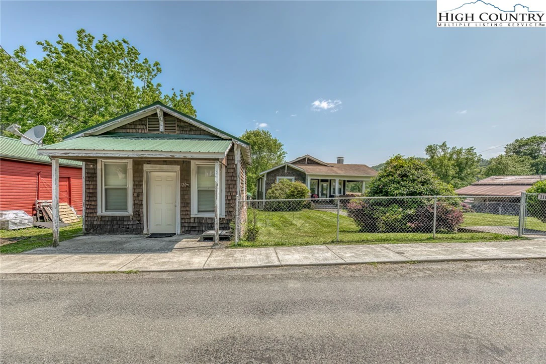 Image number 19 for the current listing