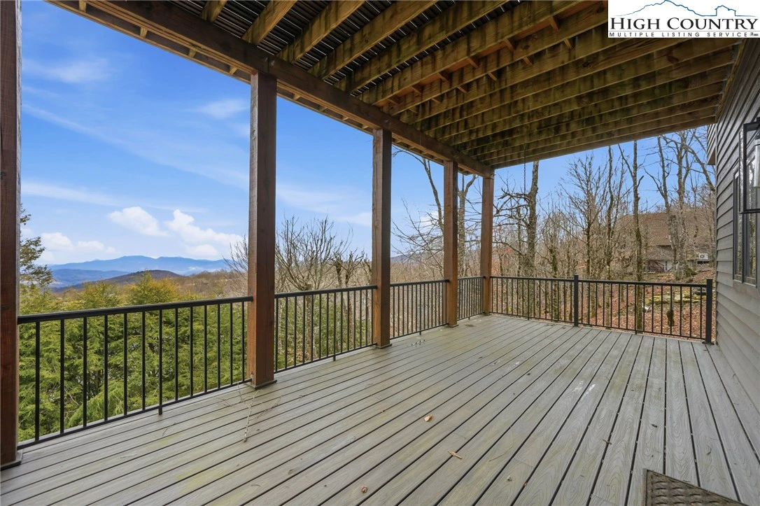 Image number 21 for the current listing