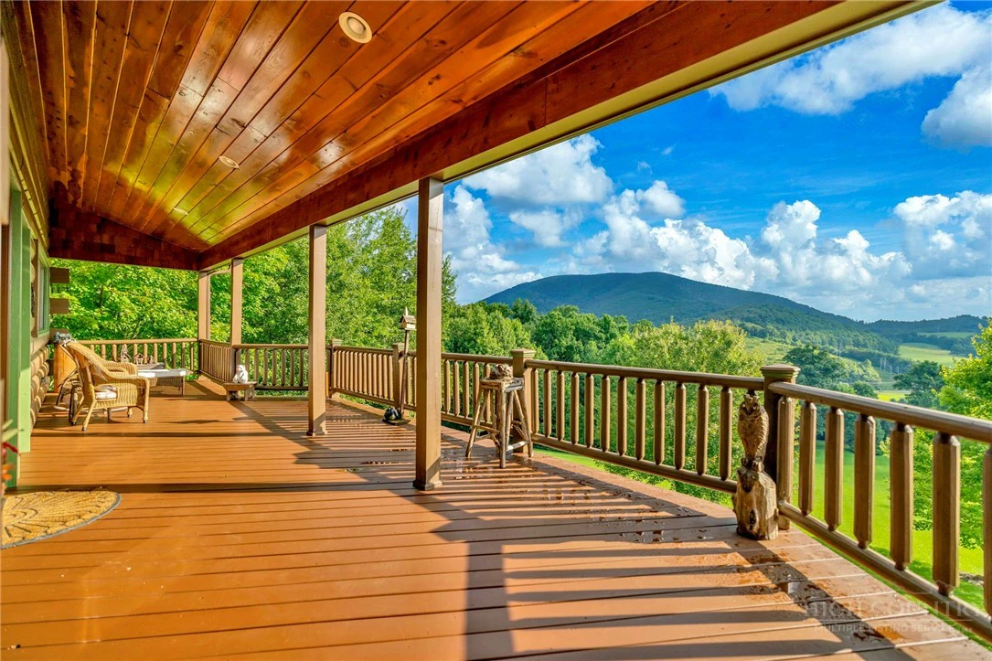 Image number 12 for the current listing