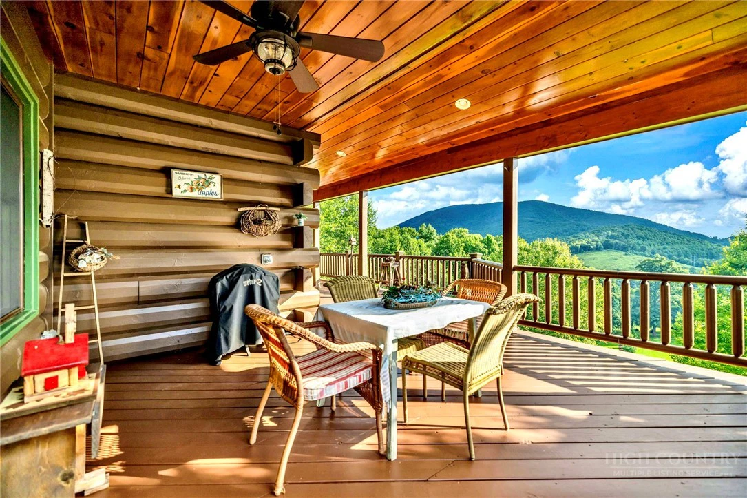 Image number 13 for the current listing