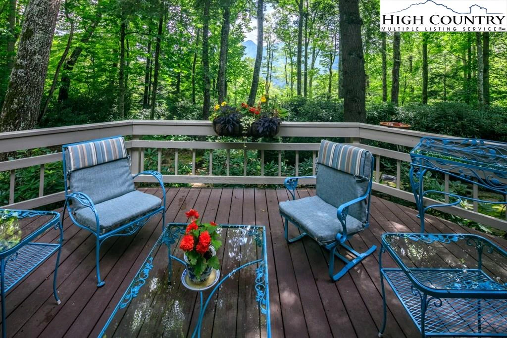 Image number 2 for the current listing