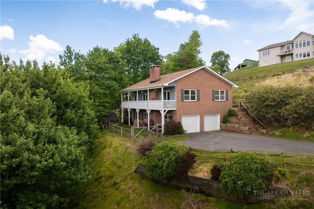 Image number 4 for the current listing