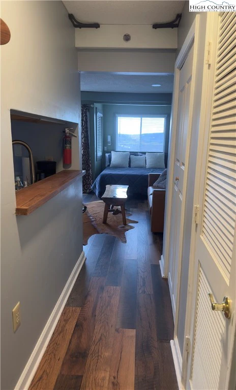 Image number 6 for the current listing