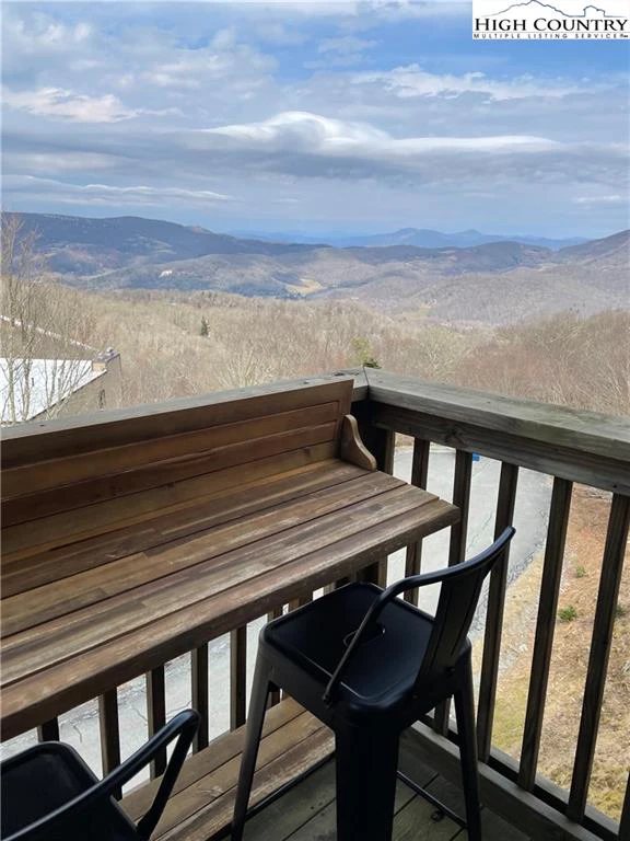 Image number 3 for the current listing