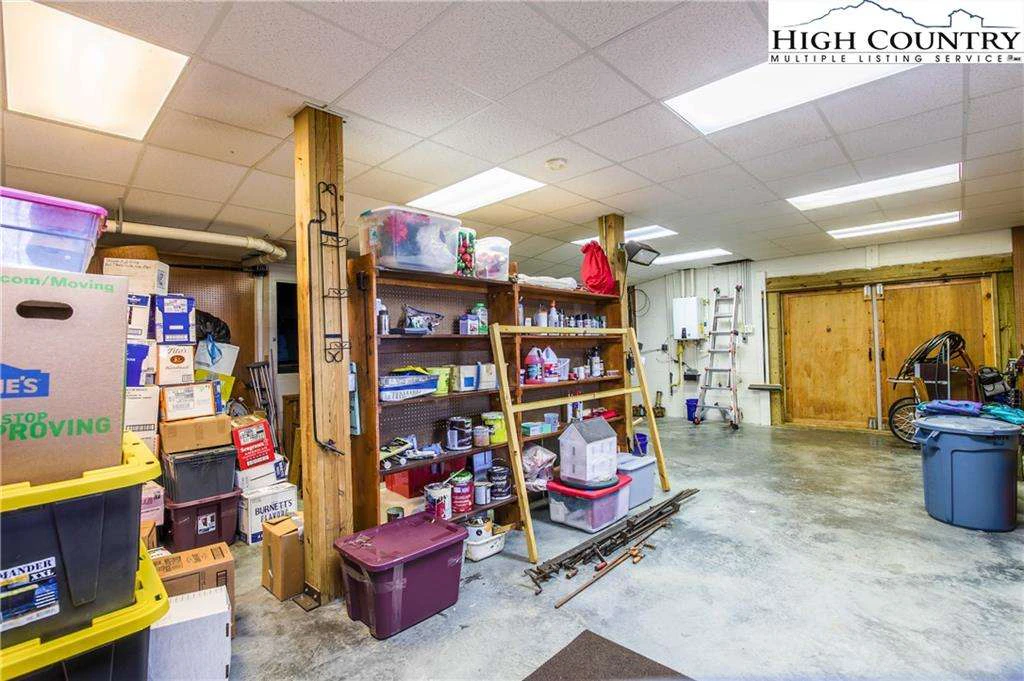 Image number 2 for the current listing