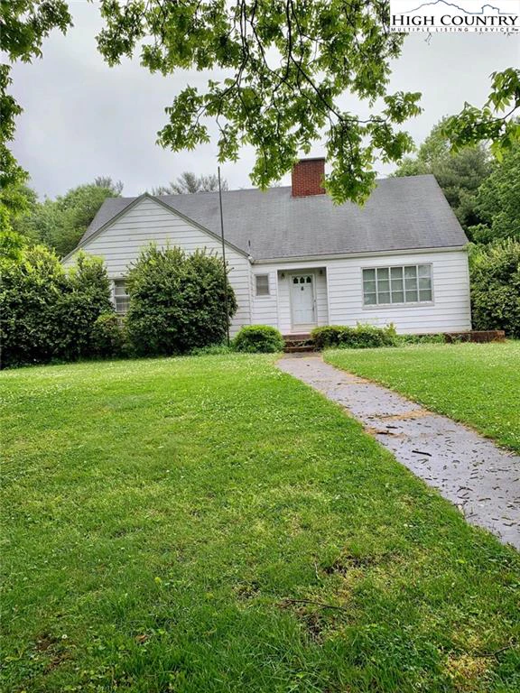 Image number 1 for the current listing
