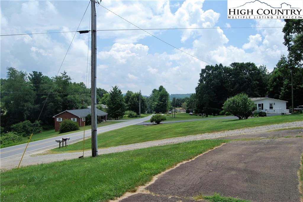 Image number 18 for the current listing