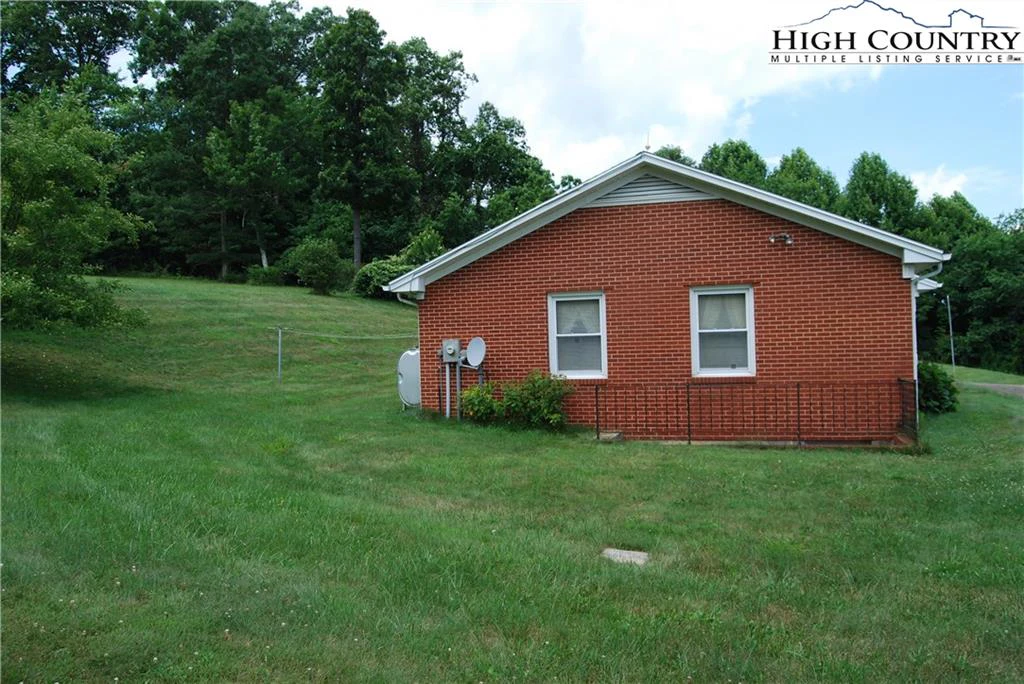 Image number 6 for the current listing