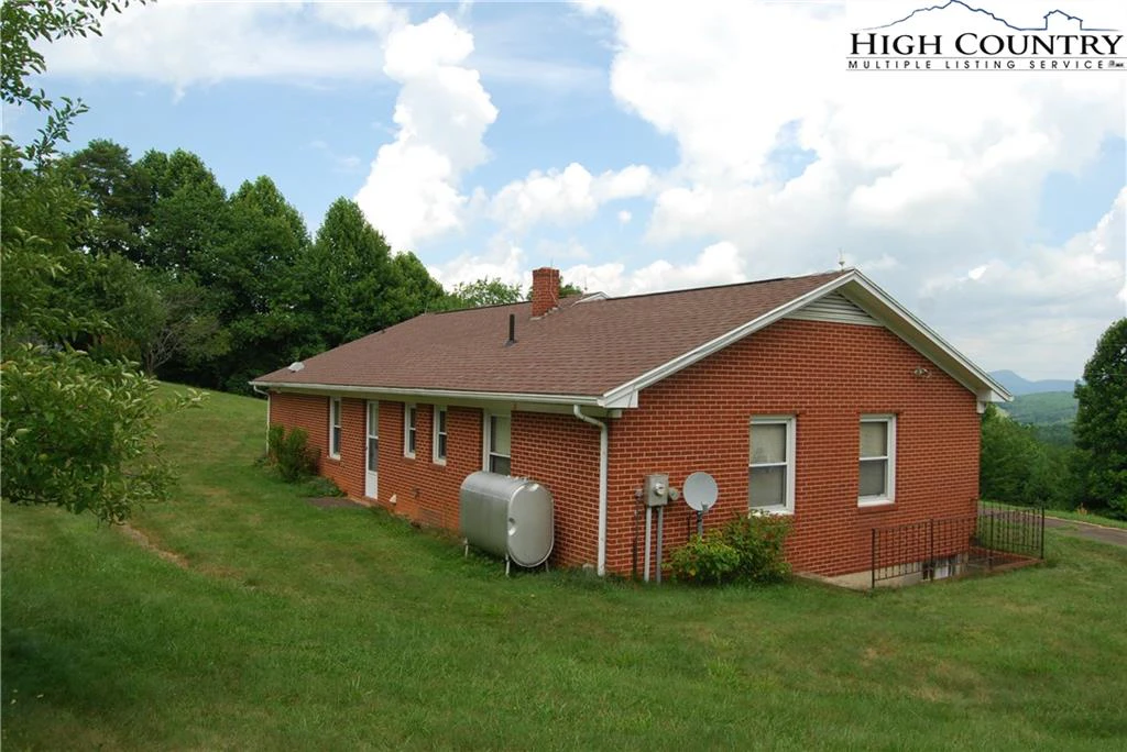 Image number 7 for the current listing