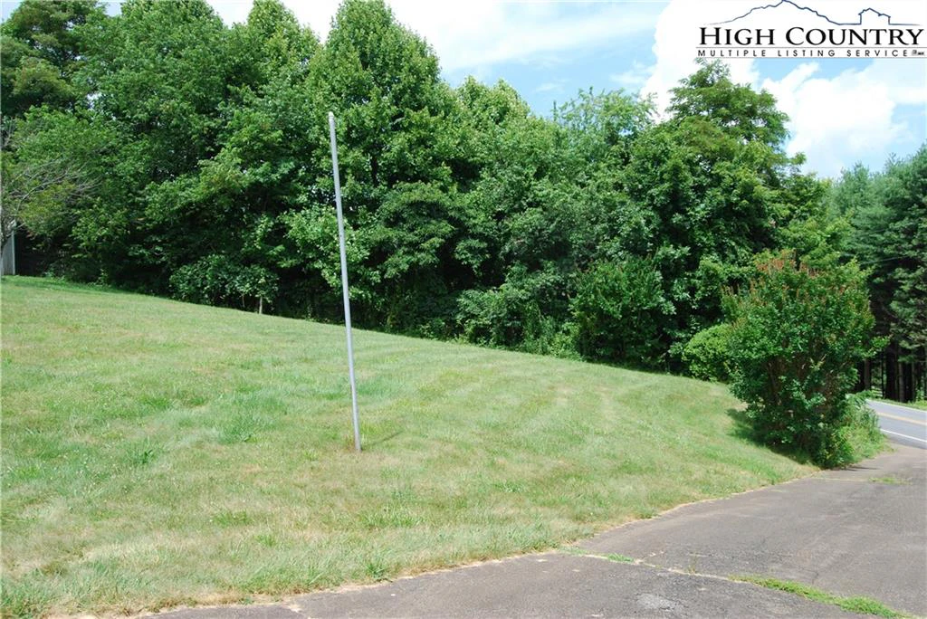 Image number 12 for the current listing