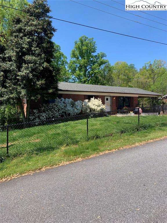 Image number 1 for the current listing