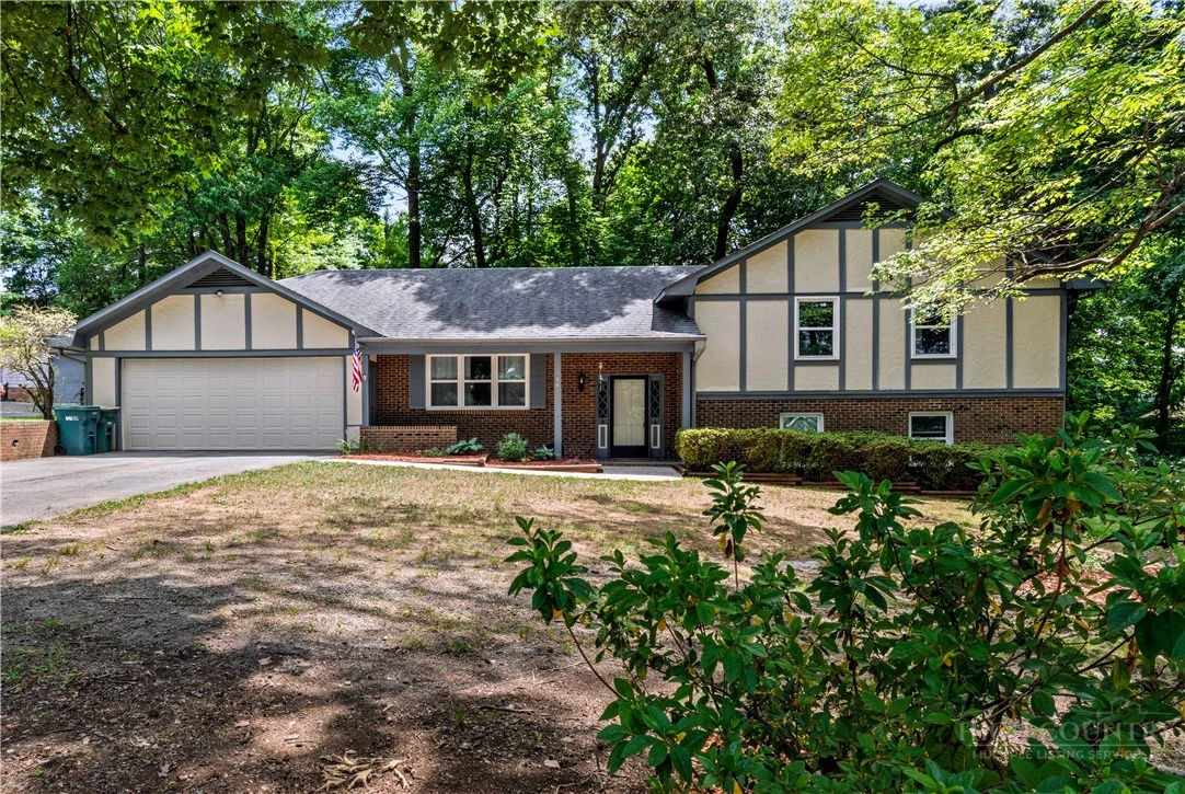 Image number 1 for the current listing