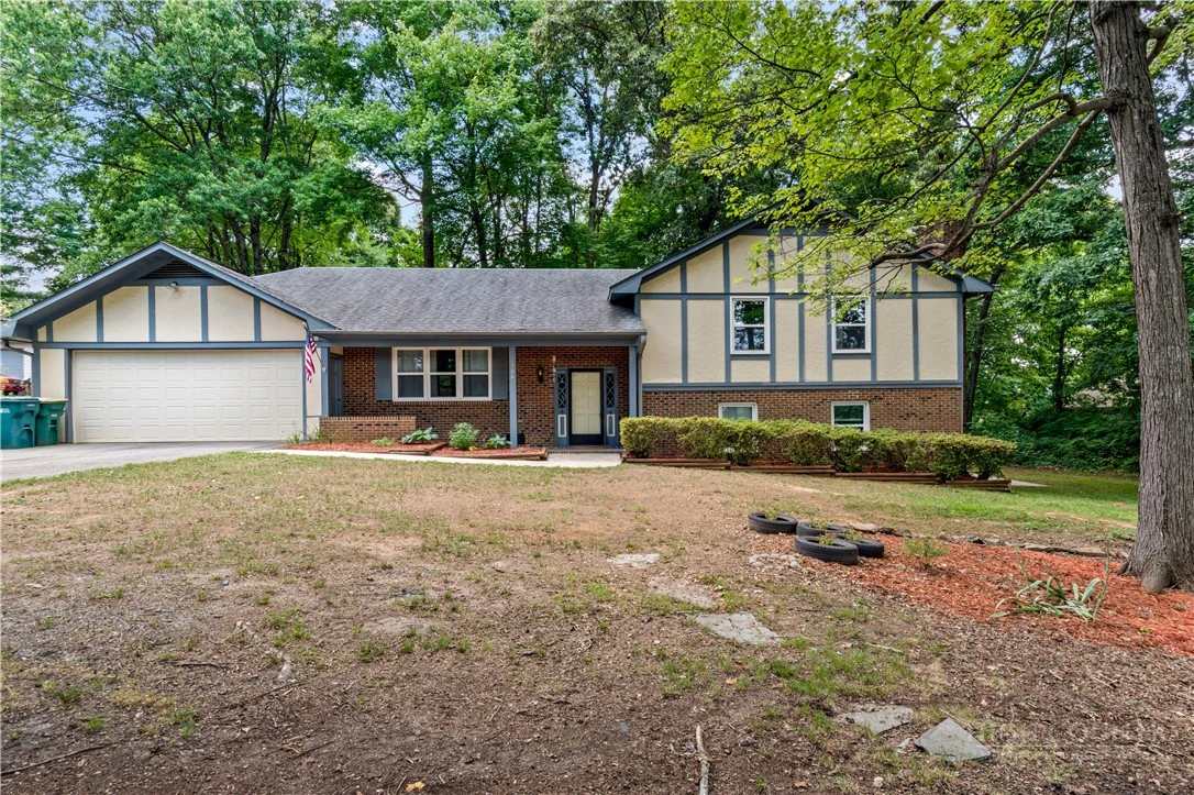 Image number 2 for the current listing