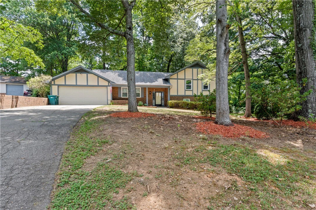 Image number 3 for the current listing