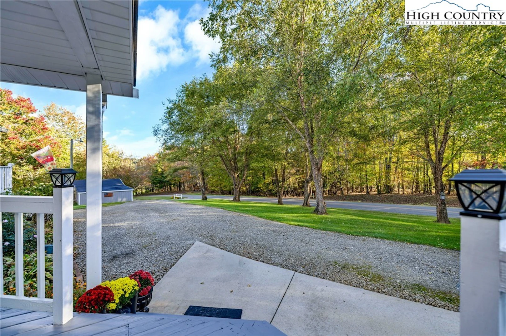 Image number 14 for the current listing