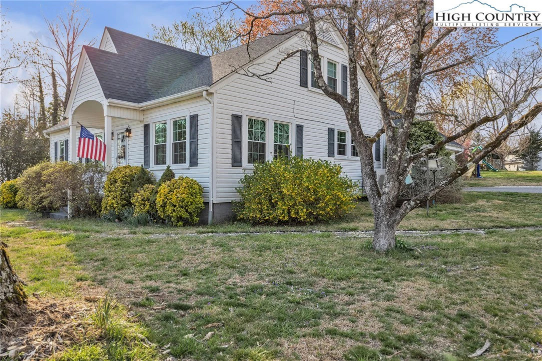 Image number 18 for the current listing