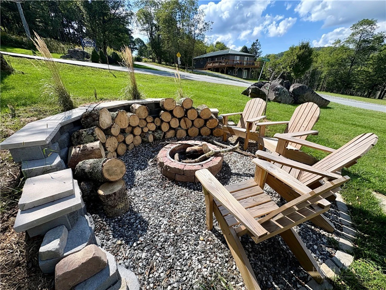 Image number 18 for the current listing