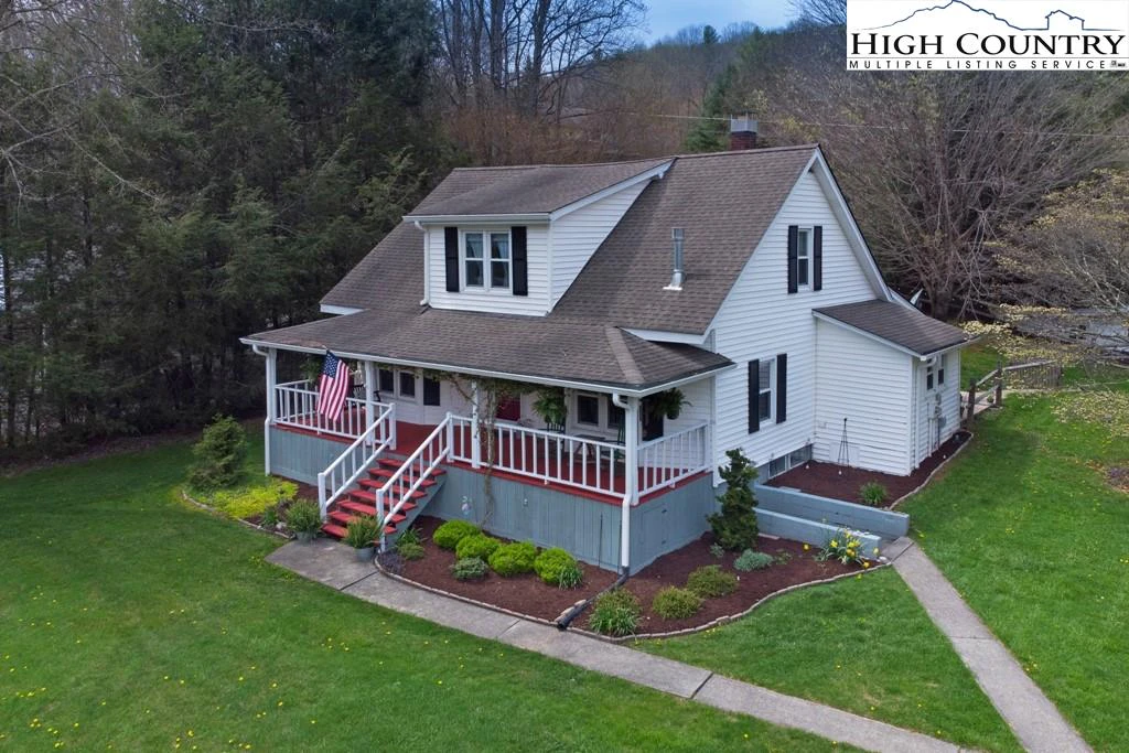 Image number 1 for the current listing