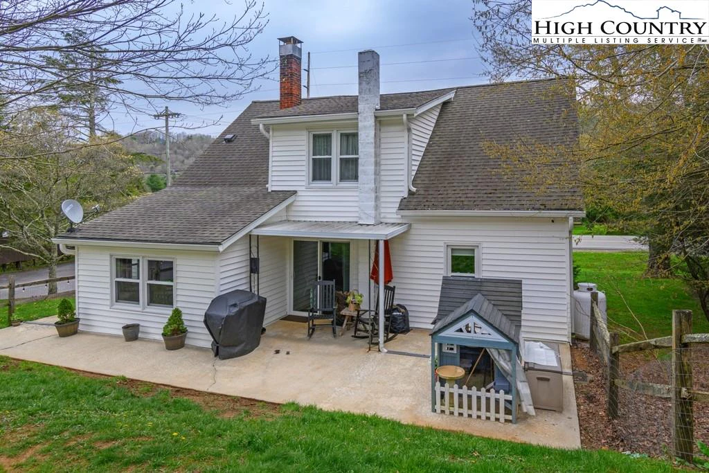 Image number 3 for the current listing