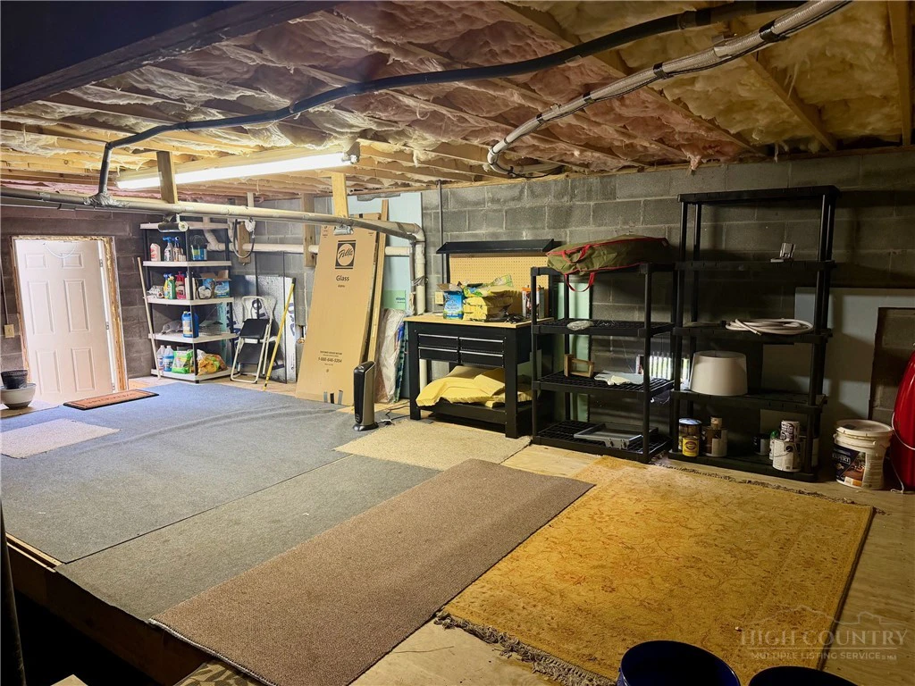 Image number 20 for the current listing