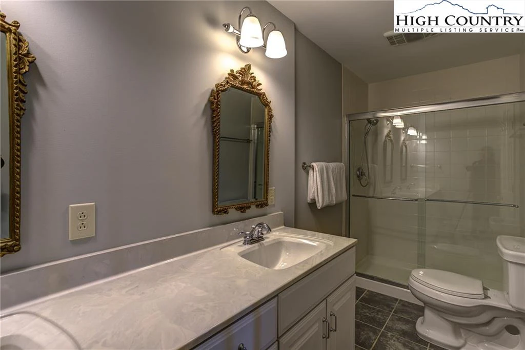 Image number 6 for the current listing