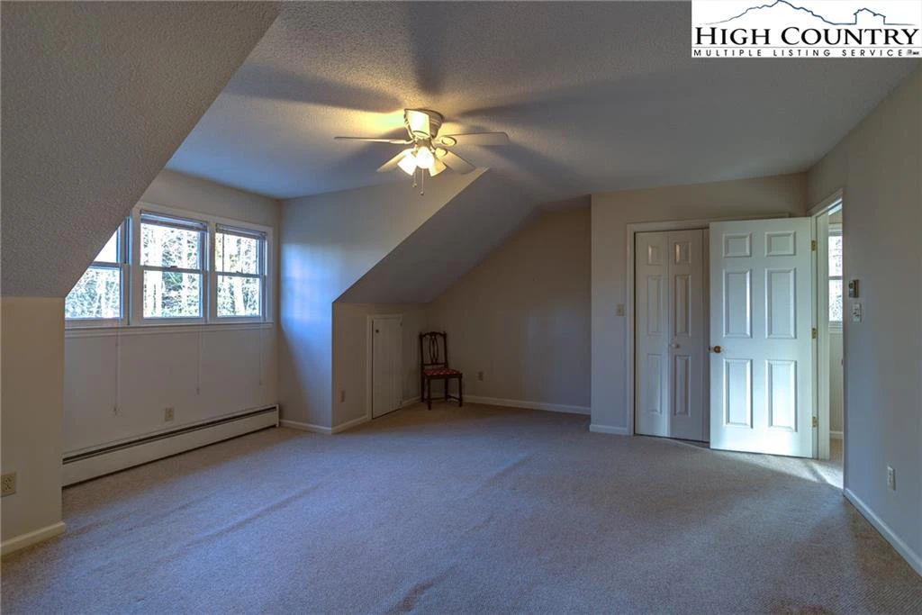 Image number 12 for the current listing