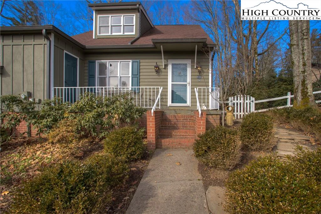 Image number 18 for the current listing