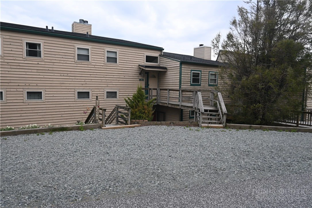 Image number 1 for the current listing