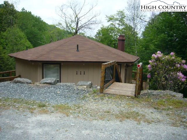Image number 1 for the current listing
