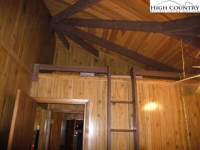 Image number 8 for the current listing