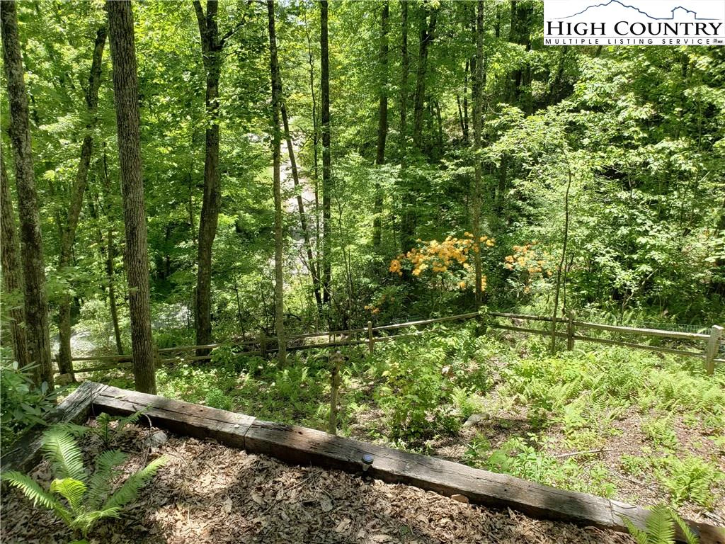 Image number 5 for the current listing