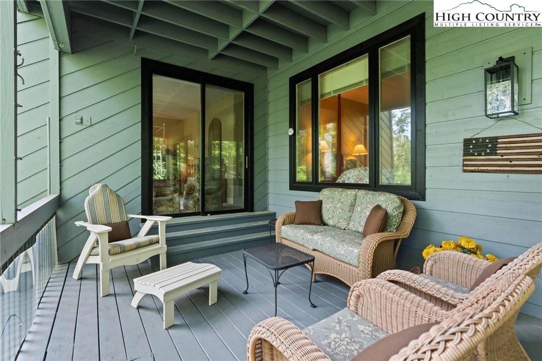 Image number 6 for the current listing