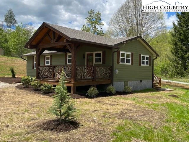 Image number 1 for the current listing
