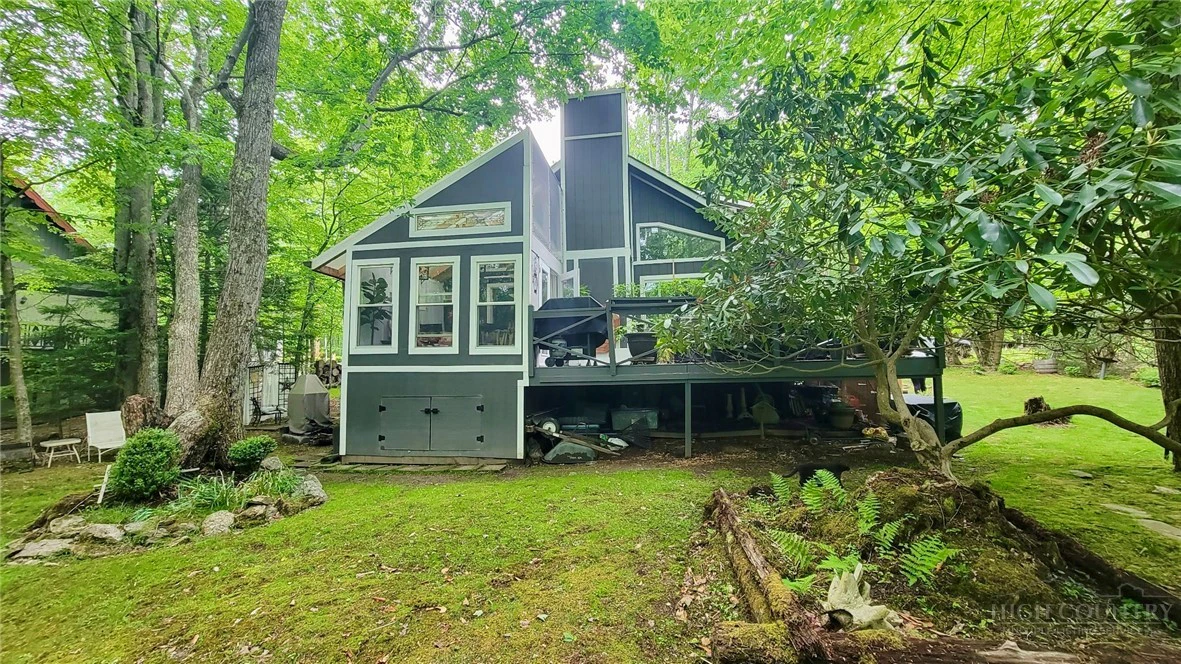 Image number 17 for the current listing