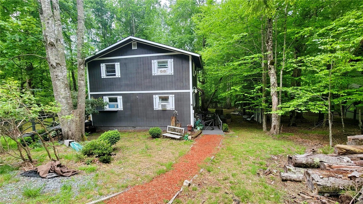 Image number 19 for the current listing