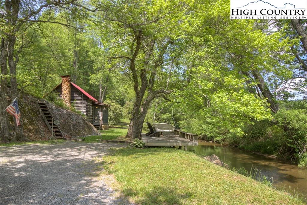 Image number 1 for the current listing