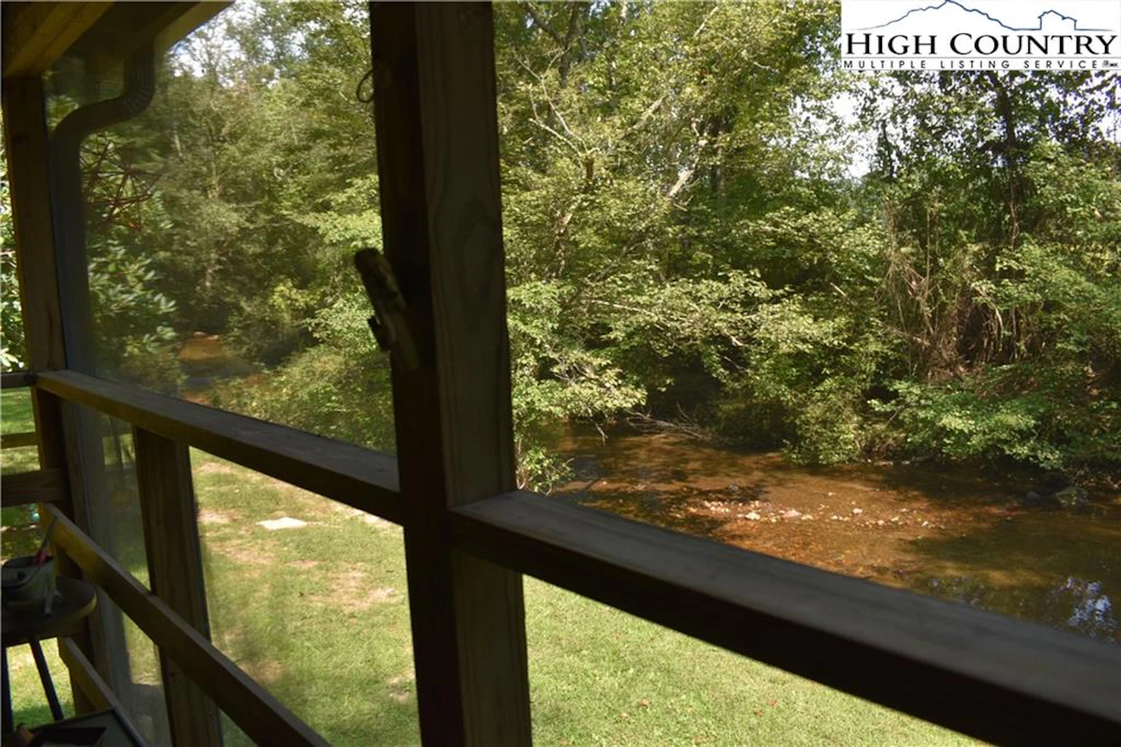 Image number 4 for the current listing