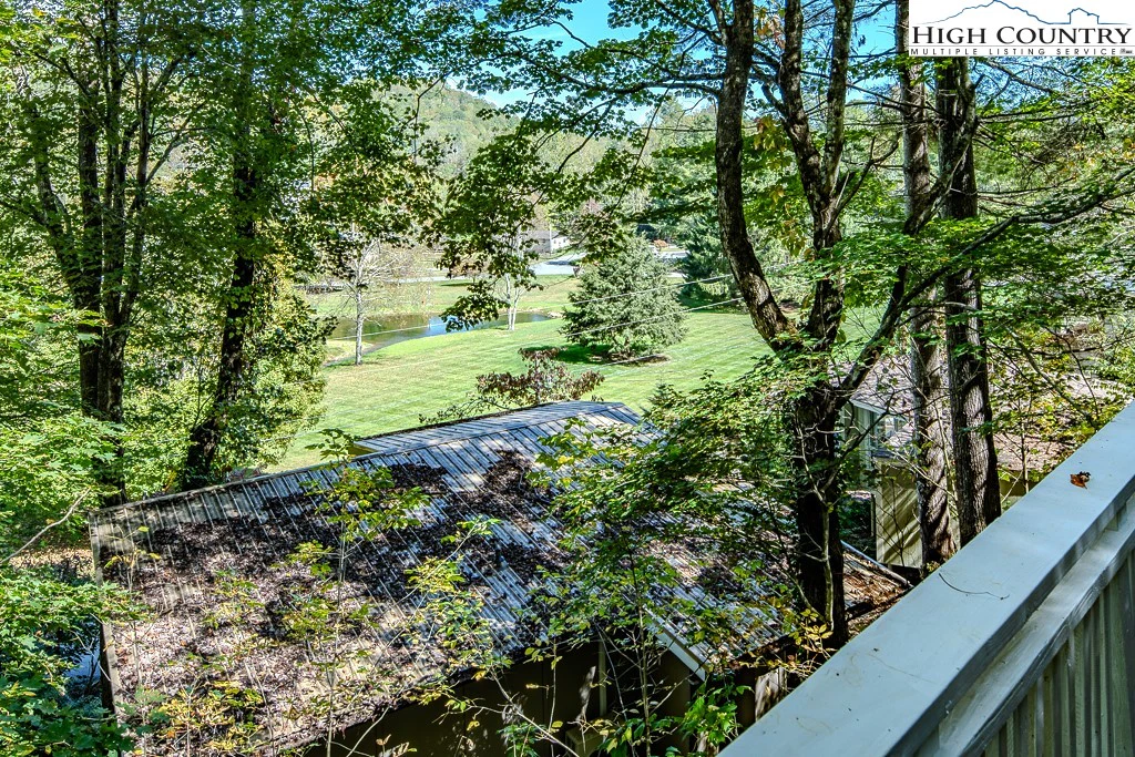 Image number 20 for the current listing
